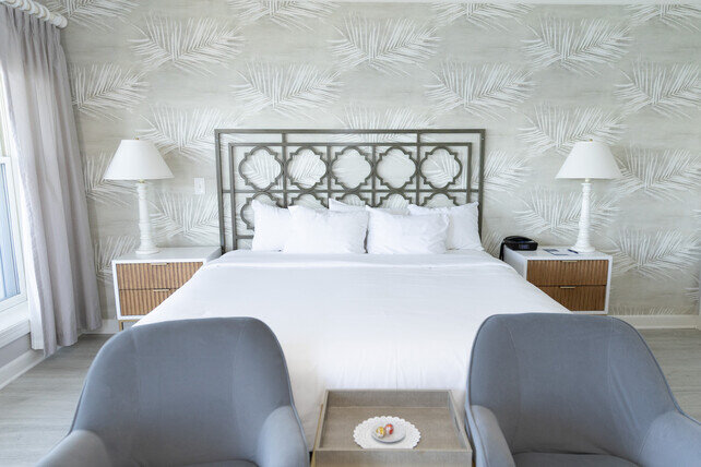 Luxury Waterfront Lake Geneva Hotel | The Geneva Inn